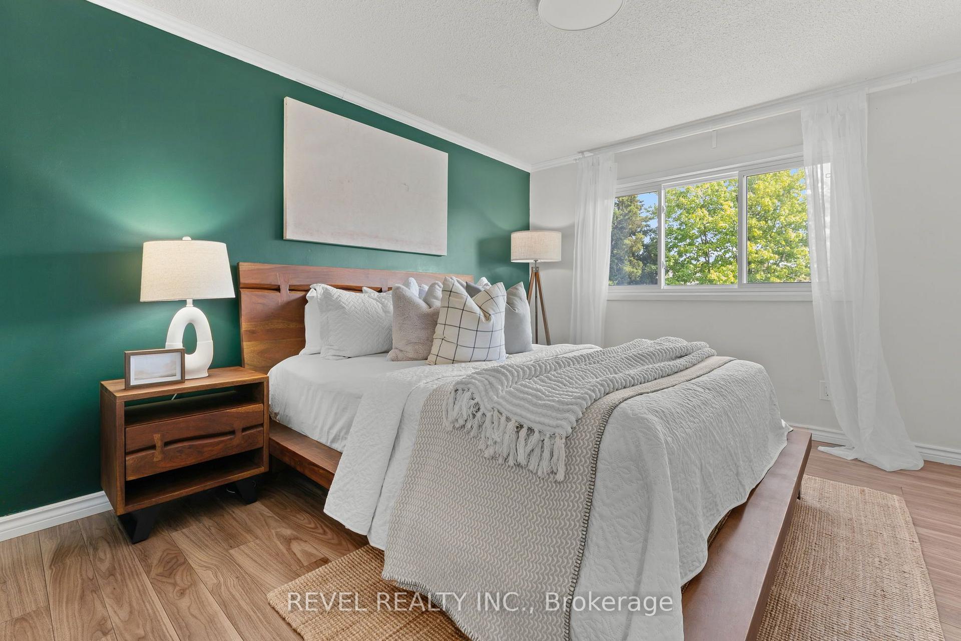 Photo 16 of 18 Longstaff Drive, Ajax, Central — HOMEH