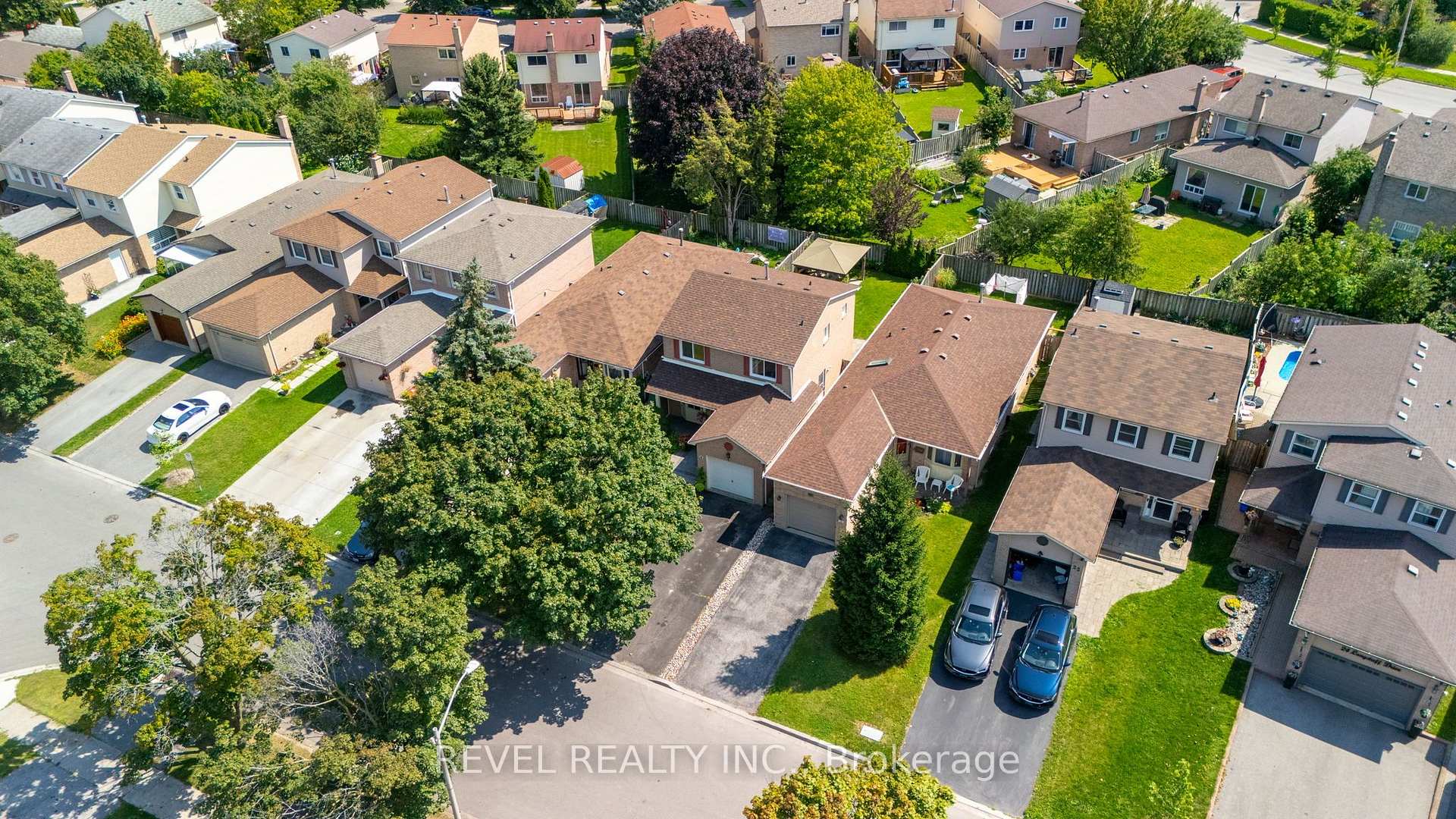 Photo 30 of 18 Longstaff Drive, Ajax, Central — HOMEH