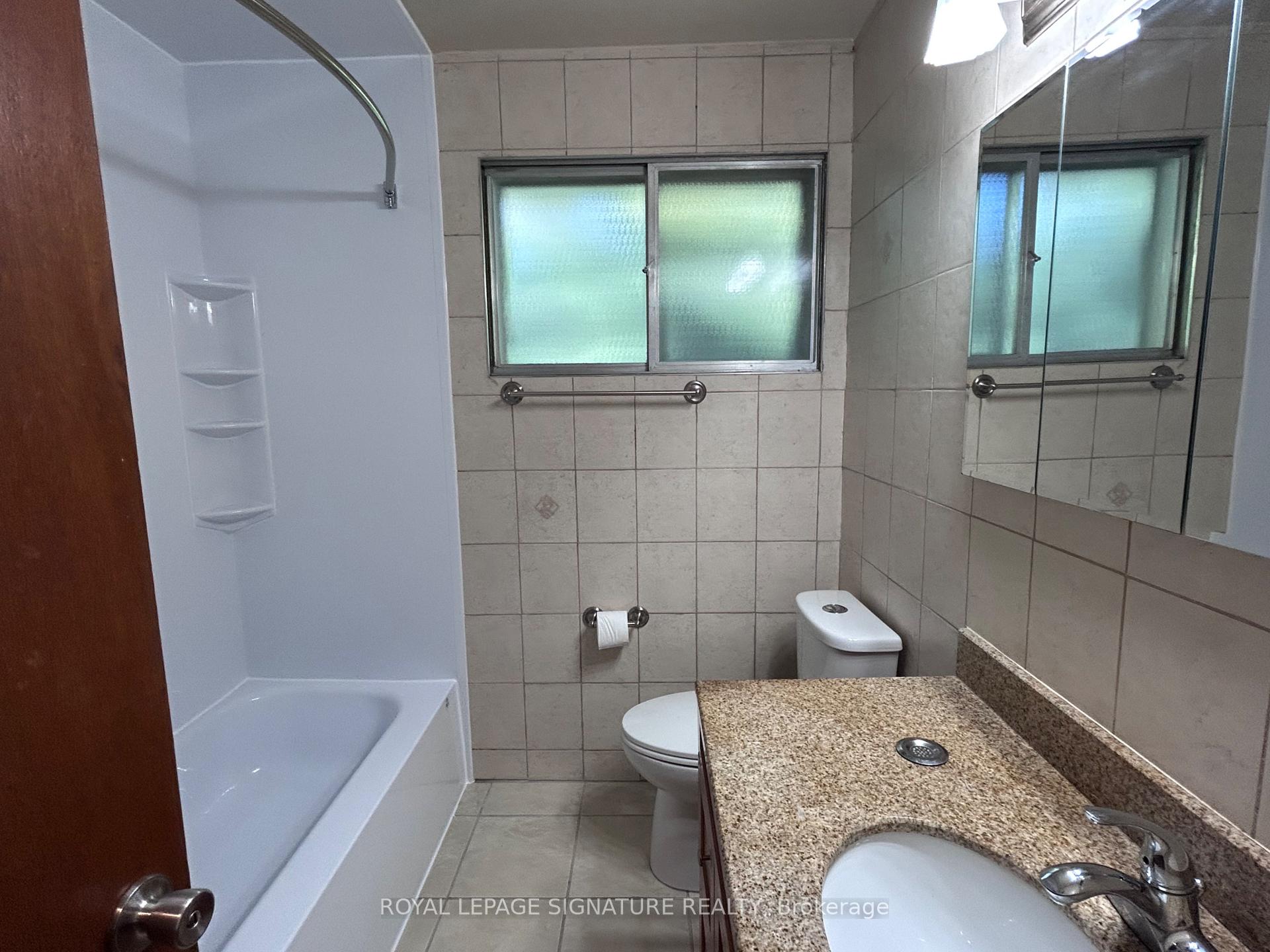Photo 14 of 2 Brantwood Drive, Scarborough, Woburn — HOMEH