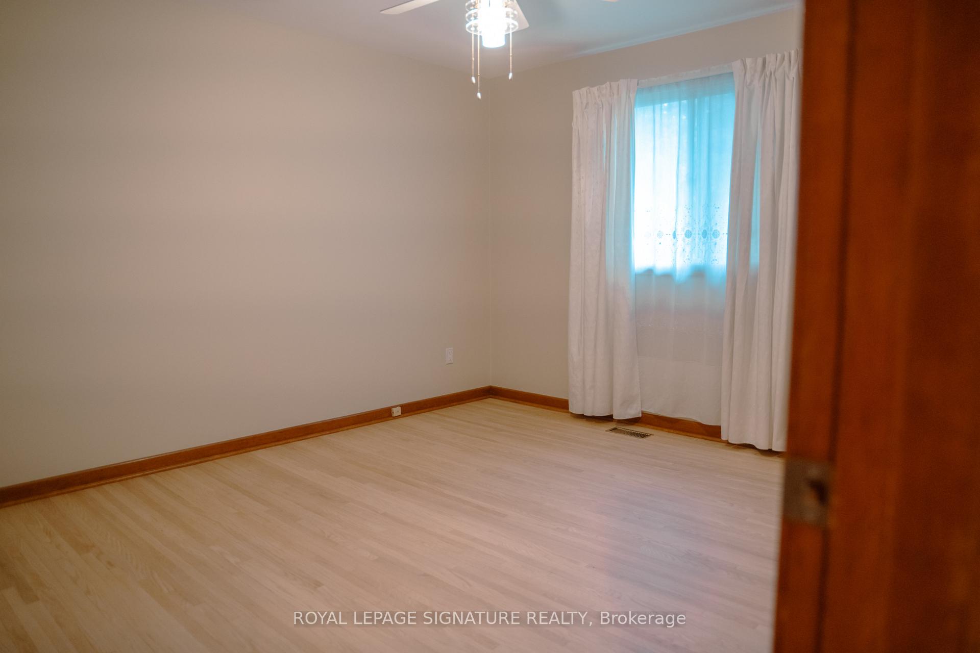 Photo 20 of 2 Brantwood Drive, Scarborough, Woburn — HOMEH