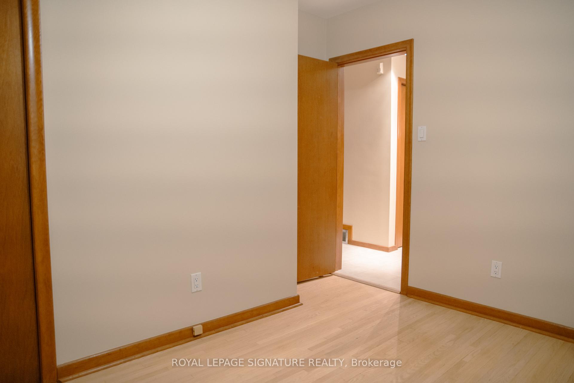 Photo 24 of 2 Brantwood Drive, Scarborough, Woburn — HOMEH