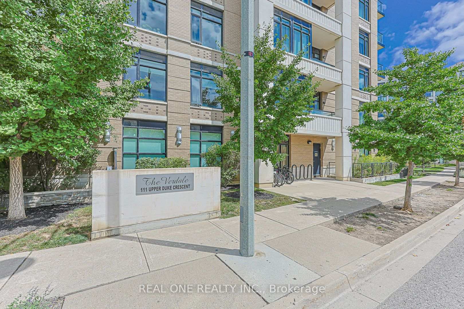 Photo 4 of Unit 214, 111 Upper Duke Crescent, Markham, Unionville — HOMEH