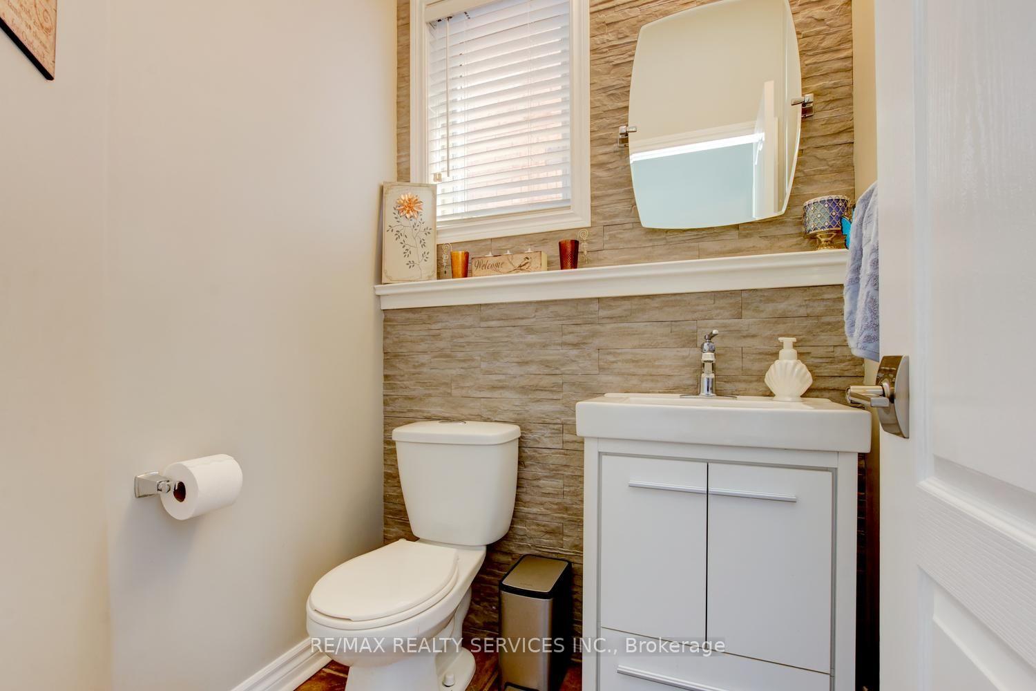 Photo 16 of 35 Hardgate Crescent, Brampton, Northwest Sandalwood Parkway — HOMEH