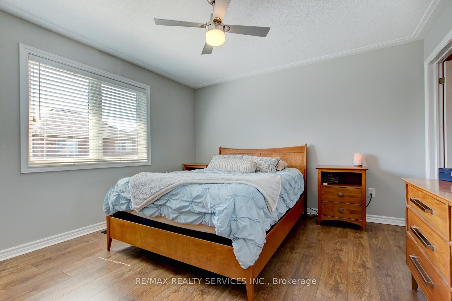 Photo 22 of 35 Hardgate Crescent, Brampton, Northwest Sandalwood Parkway — HOMEH
