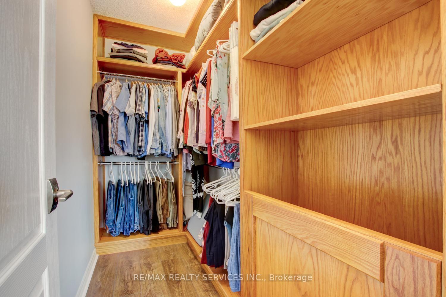 Photo 24 of 35 Hardgate Crescent, Brampton, Northwest Sandalwood Parkway — HOMEH