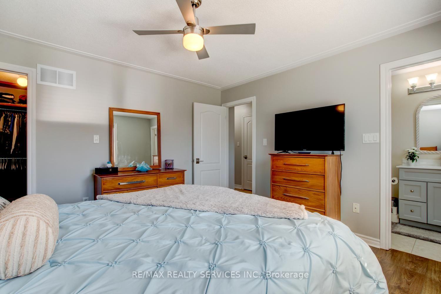 Photo 25 of 35 Hardgate Crescent, Brampton, Northwest Sandalwood Parkway — HOMEH