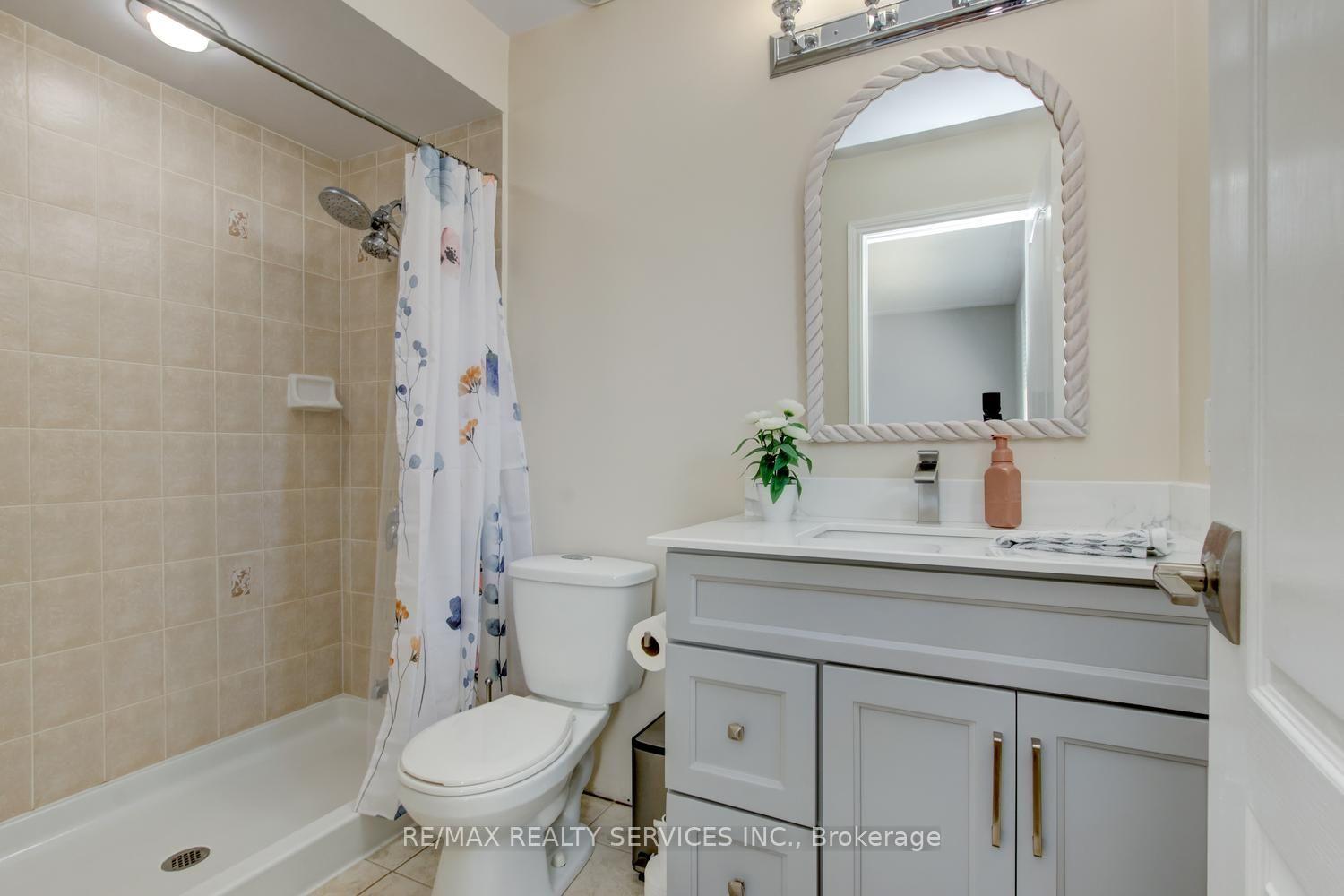 Photo 26 of 35 Hardgate Crescent, Brampton, Northwest Sandalwood Parkway — HOMEH