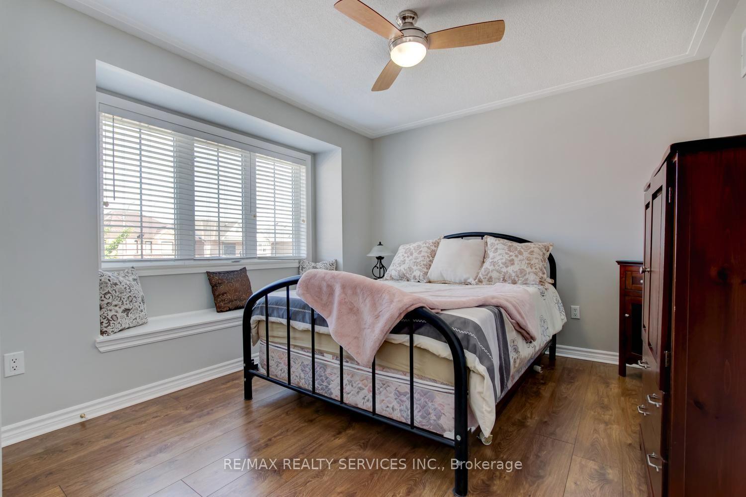 Photo 27 of 35 Hardgate Crescent, Brampton, Northwest Sandalwood Parkway — HOMEH