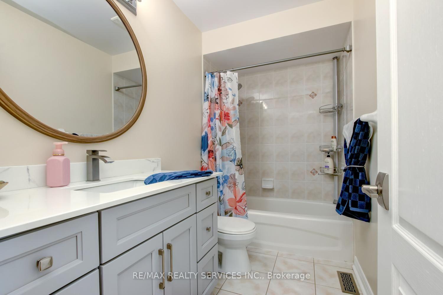Photo 31 of 35 Hardgate Crescent, Brampton, Northwest Sandalwood Parkway — HOMEH