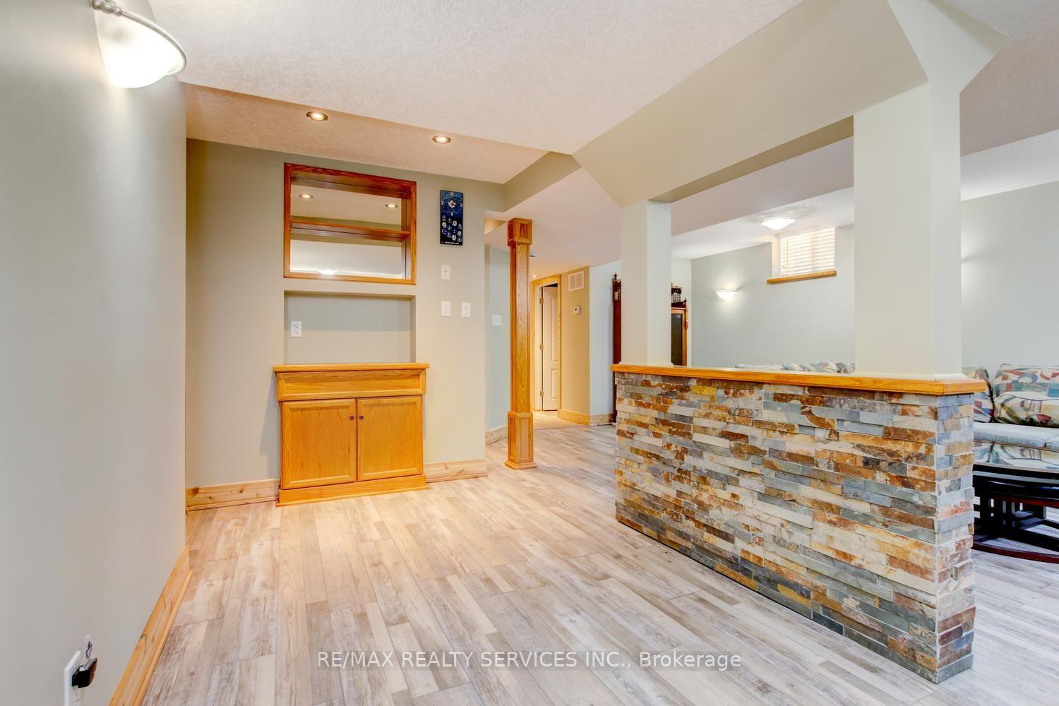 Photo 35 of 35 Hardgate Crescent, Brampton, Northwest Sandalwood Parkway — HOMEH
