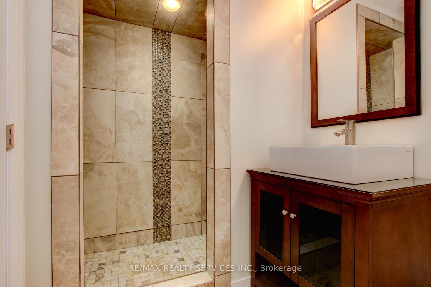 Photo 39 of 35 Hardgate Crescent, Brampton, Northwest Sandalwood Parkway — HOMEH