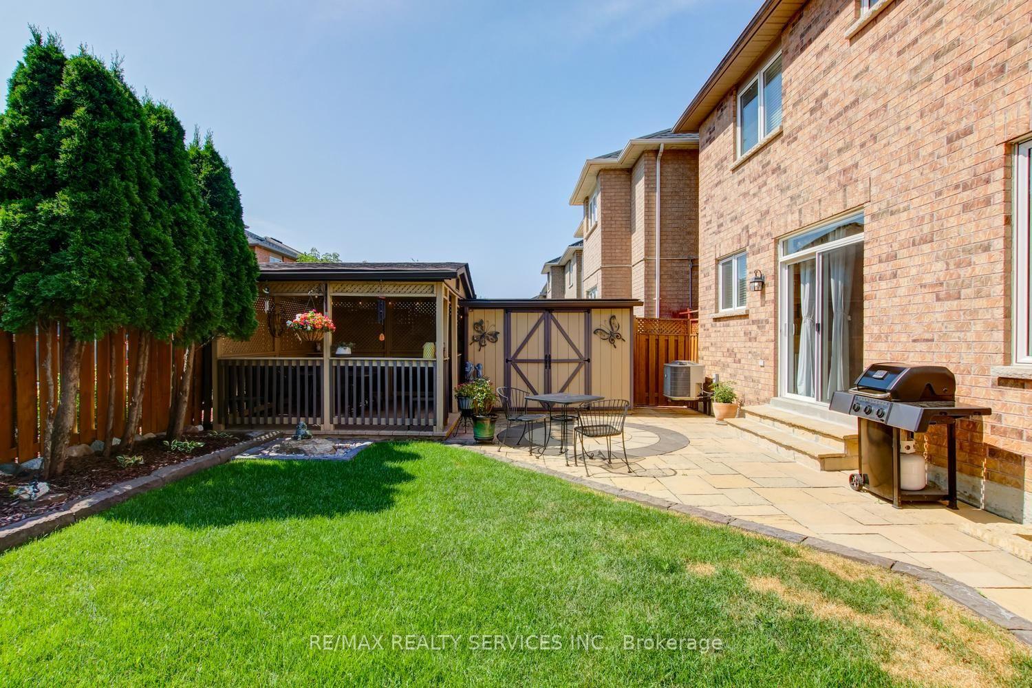 Photo 43 of 35 Hardgate Crescent, Brampton, Northwest Sandalwood Parkway — HOMEH
