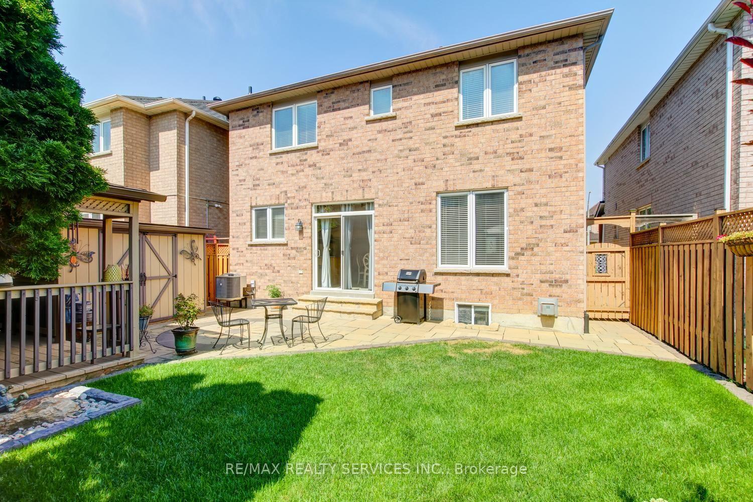 Photo 44 of 35 Hardgate Crescent, Brampton, Northwest Sandalwood Parkway — HOMEH