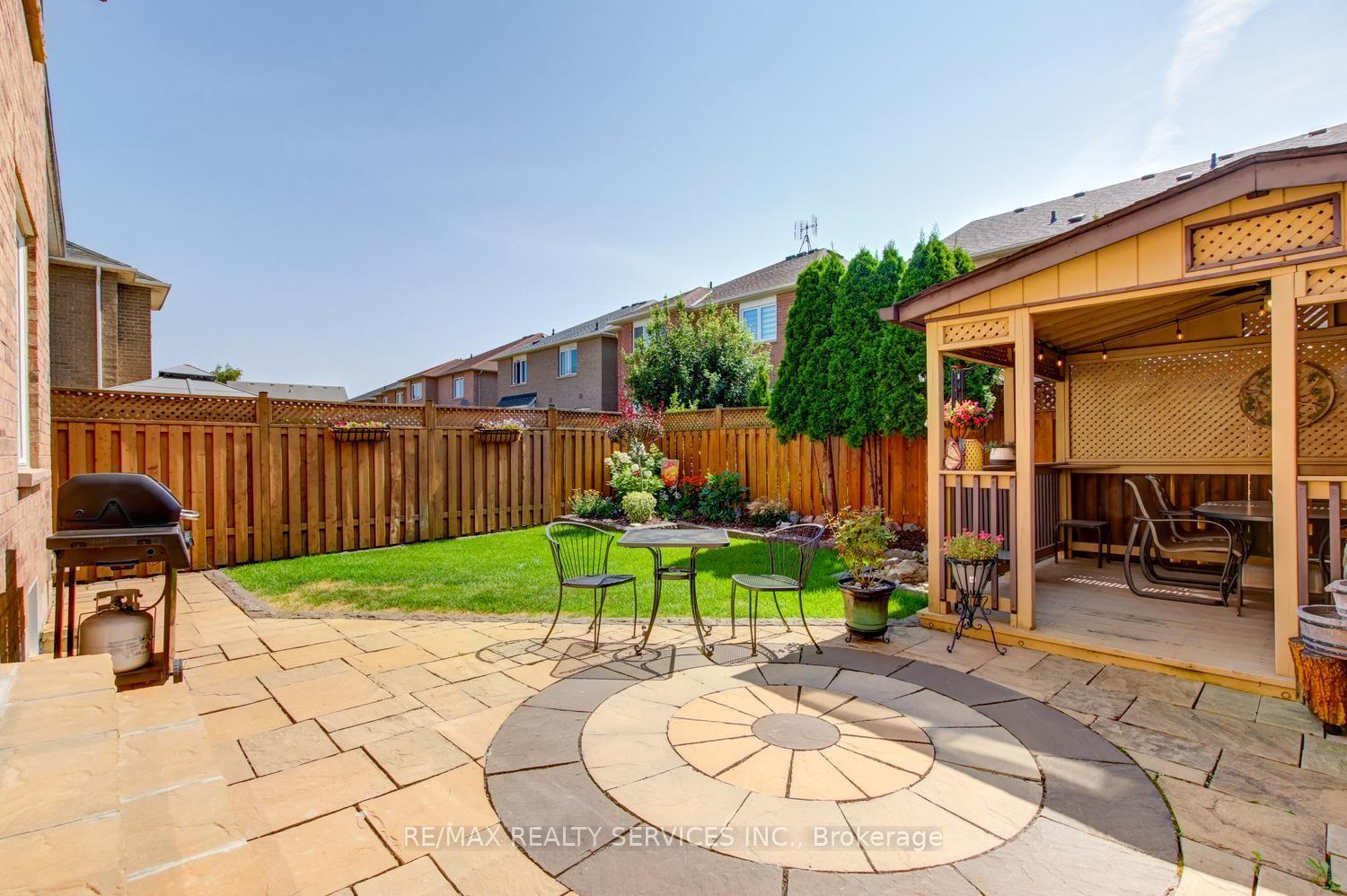 Photo 46 of 35 Hardgate Crescent, Brampton, Northwest Sandalwood Parkway — HOMEH