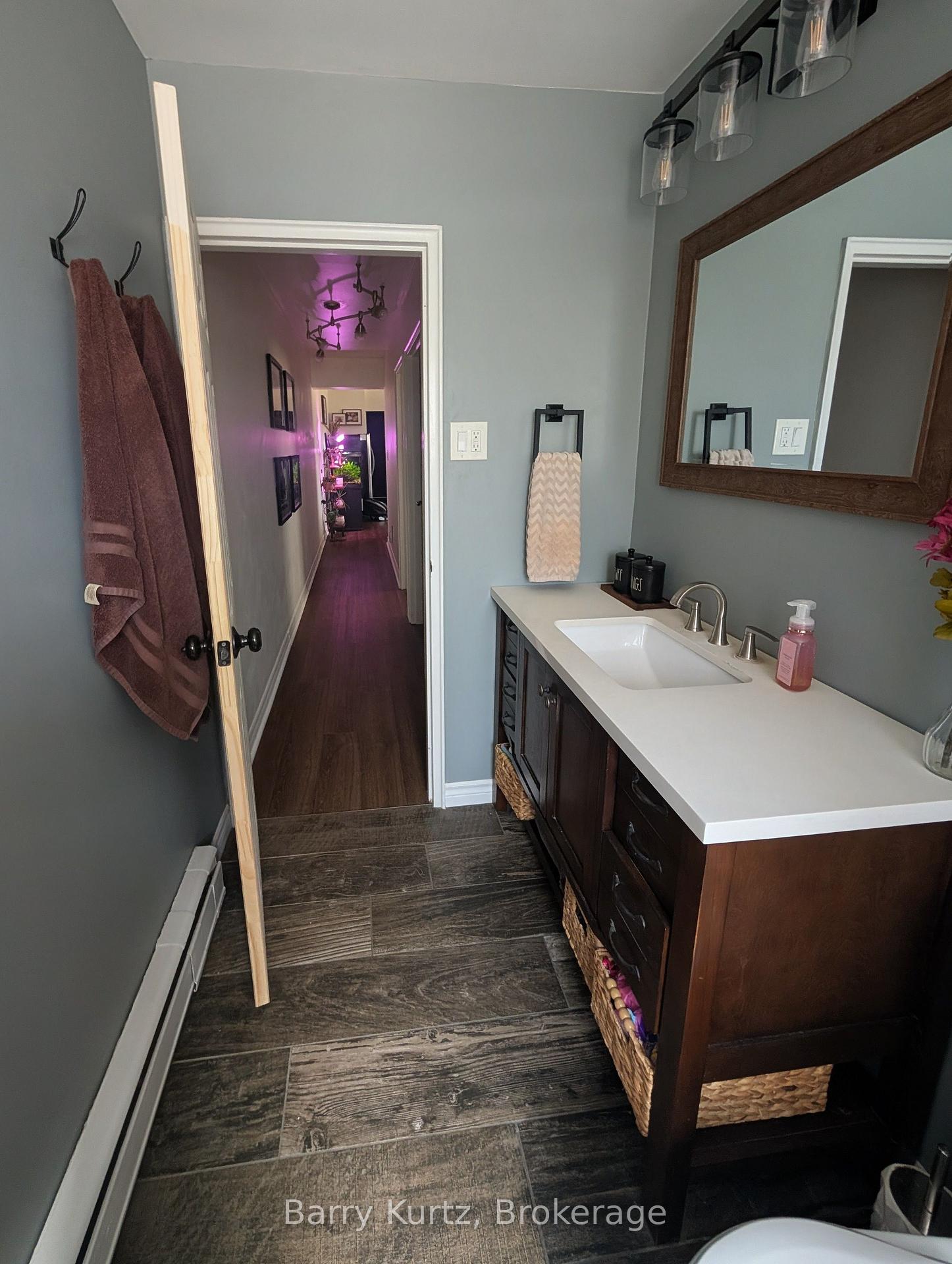 Photo 21 of Unit 5, 1 Sunnylea Crescent, Guelph, General Hospital — HOMEH