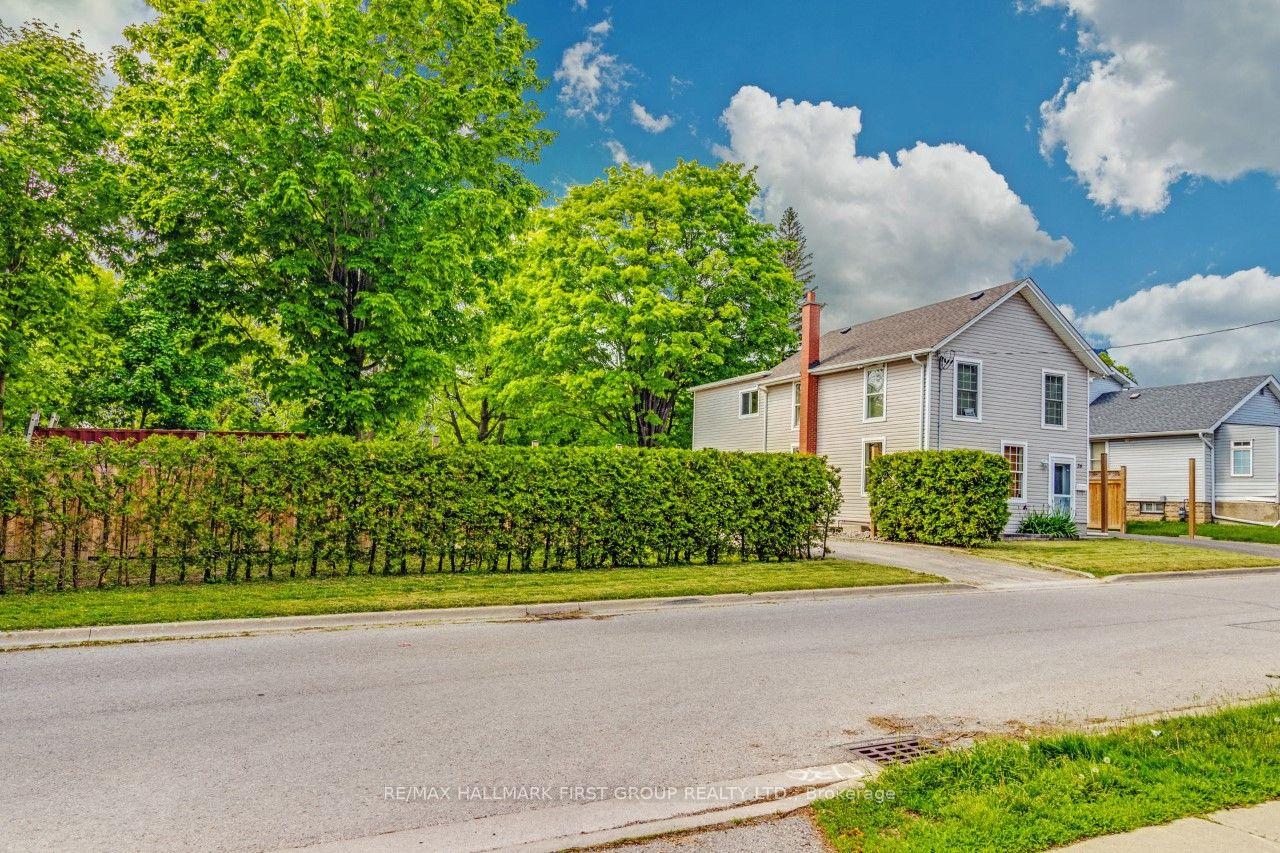 Photo 3 of 26 Whiting Avenue, Oshawa, Lakeview — HOMEH