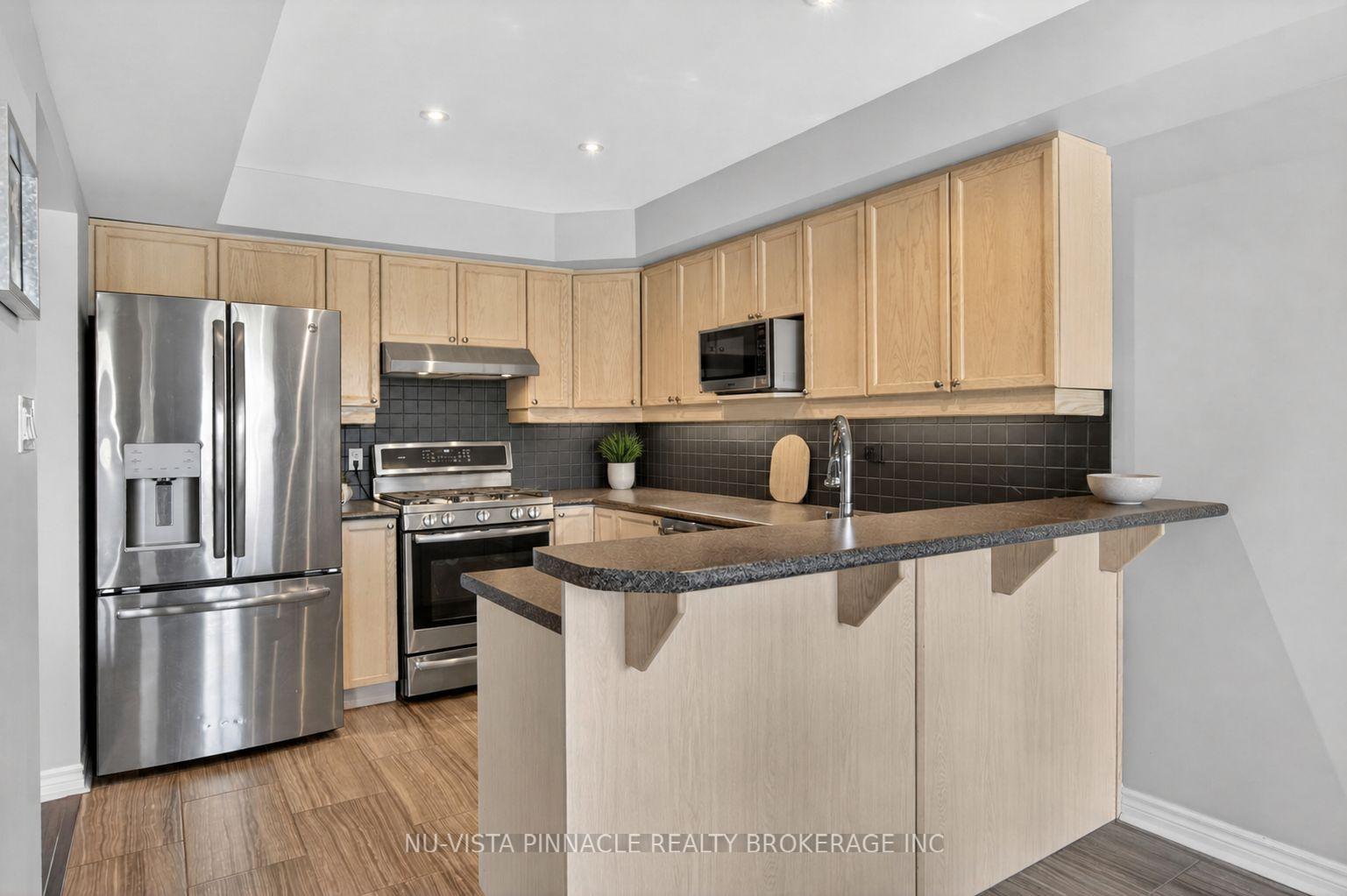 Photo 3 of 1488 Evans Boulevard, London, South U — HOMEH