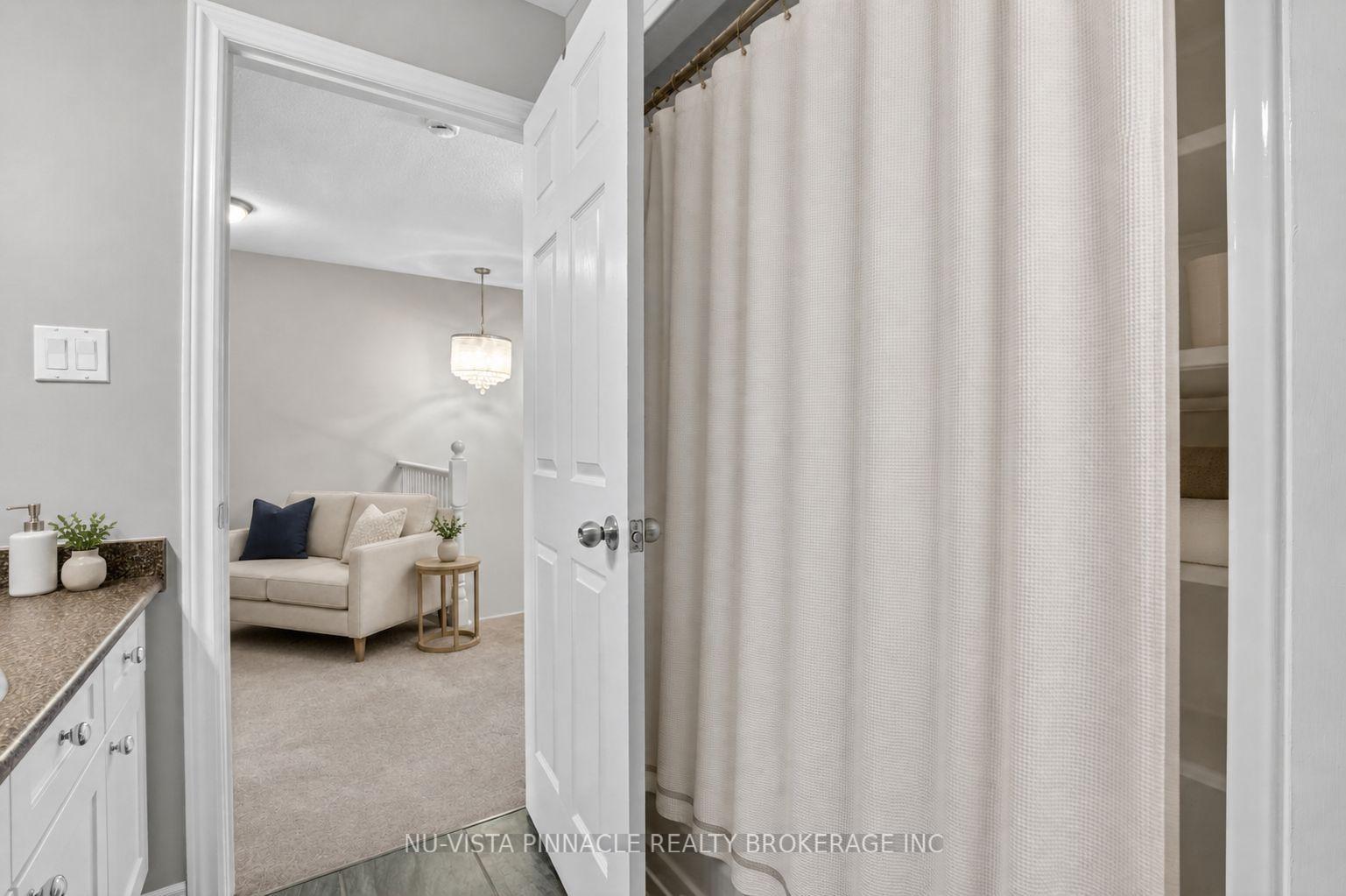 Photo 15 of 1488 Evans Boulevard, London, South U — HOMEH