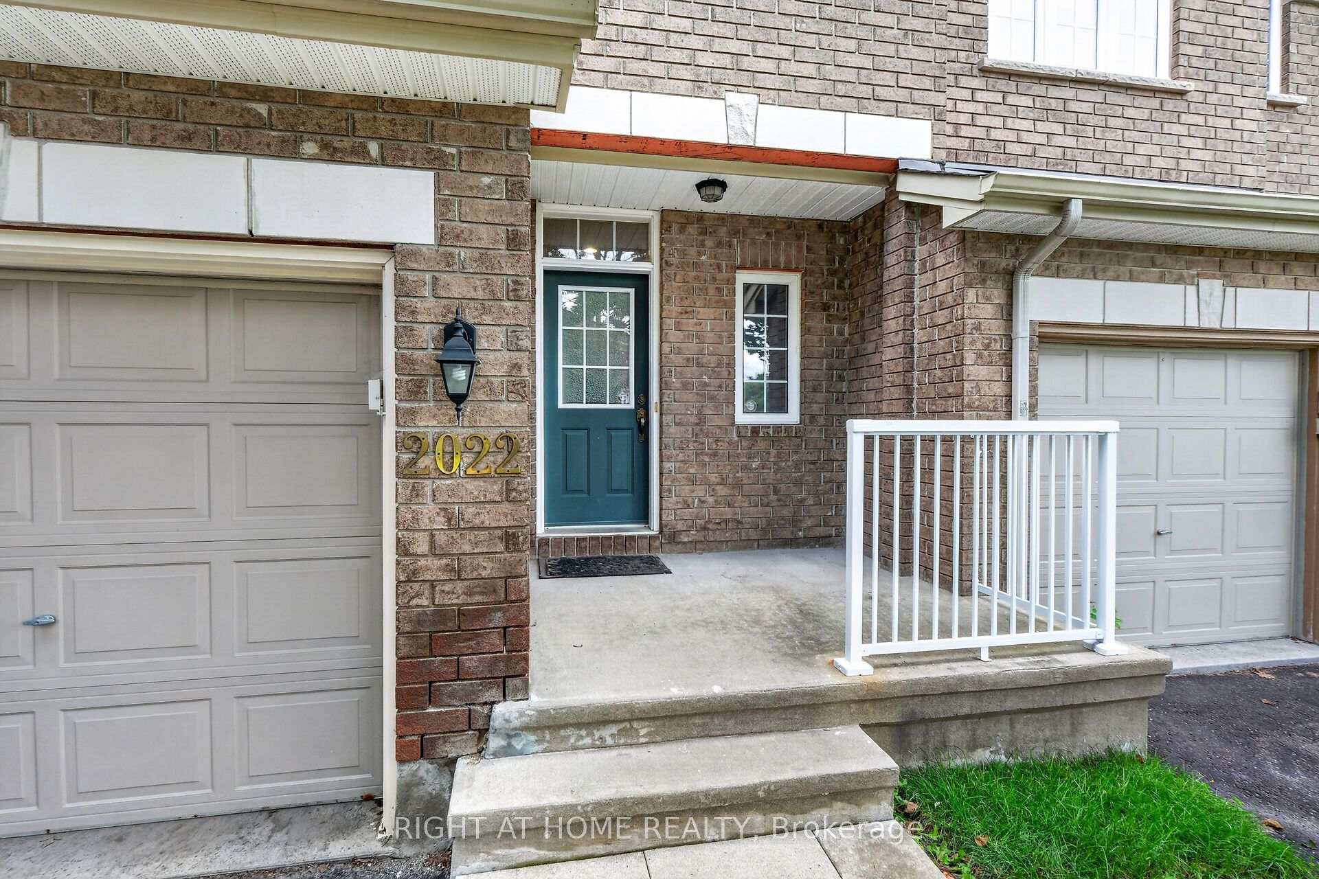 Photo 2 of 2022 Melette Crescent, Ottawa, Avalon East — HOMEH