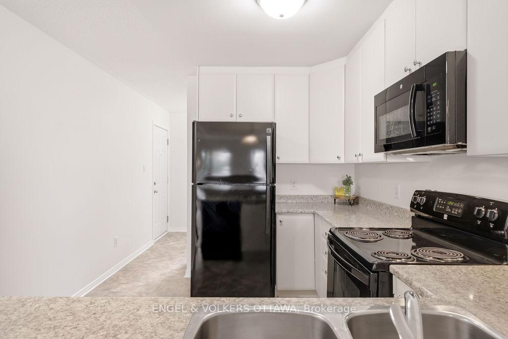 Photo 10 of 270 Espin Heights, Ottawa, Barrhaven - Stonebridge — HOMEH