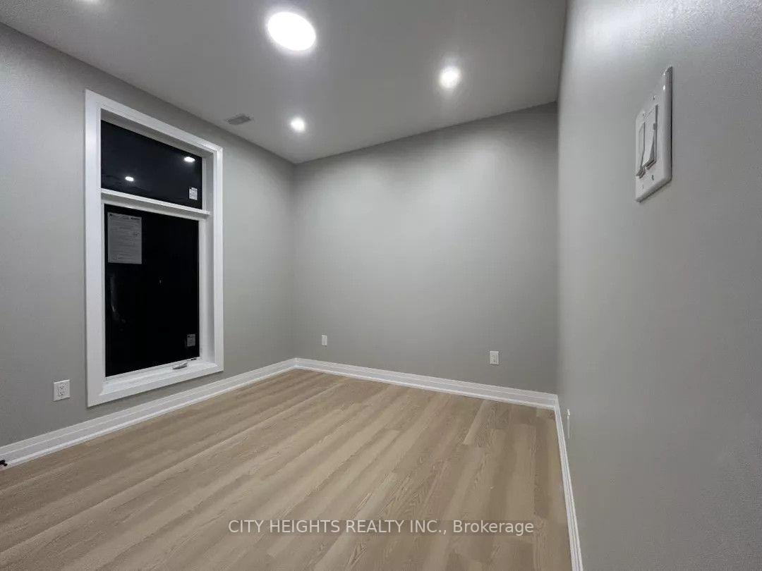 Photo 13 of Unit 1, 10 Robins Avenue, Hamilton, Crown Point — HOMEH