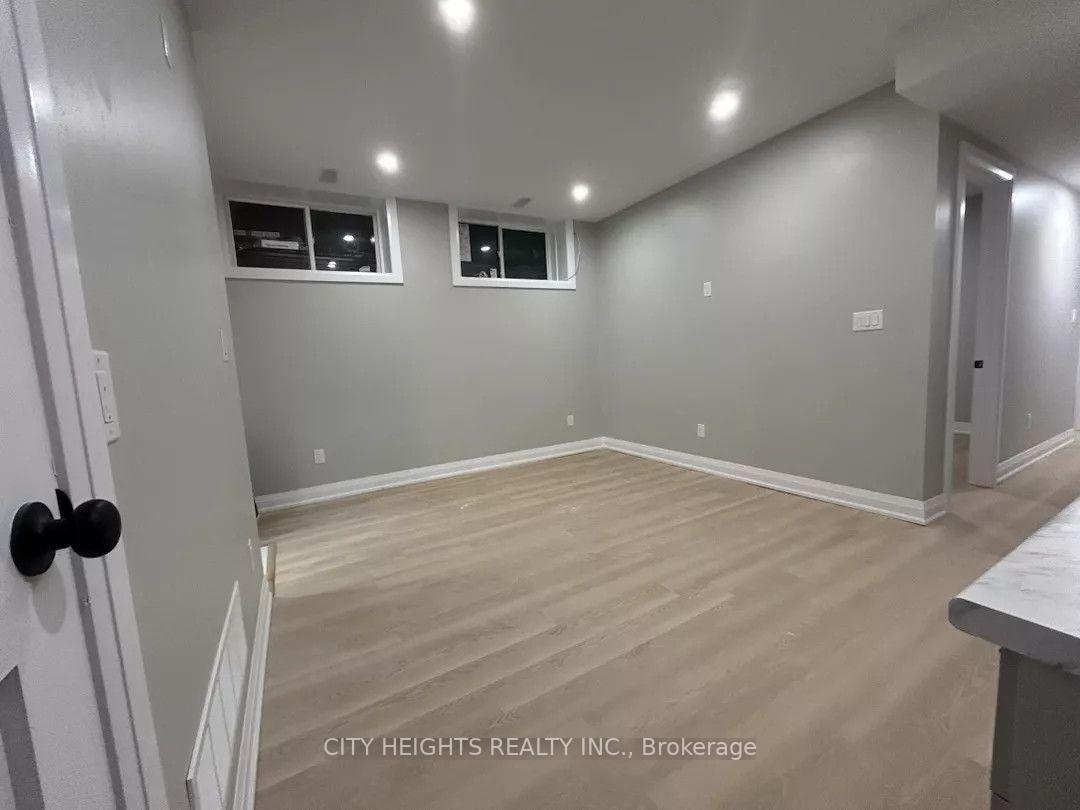 Photo 2 of Unit 2, 10 Robins Avenue, Hamilton, Crown Point — HOMEH