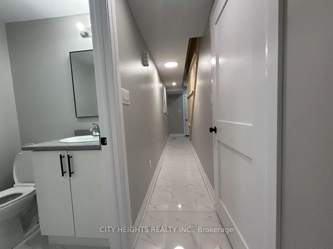 Photo 7 of Unit 2, 10 Robins Avenue, Hamilton, Crown Point — HOMEH