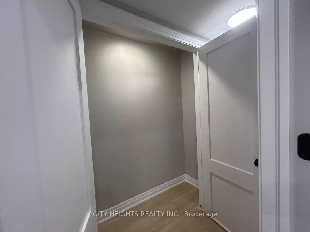 Photo 13 of Unit 2, 10 Robins Avenue, Hamilton, Crown Point — HOMEH