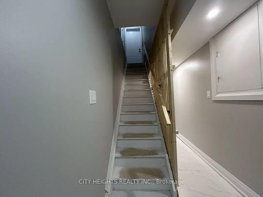 Photo 17 of Unit 2, 10 Robins Avenue, Hamilton, Crown Point — HOMEH