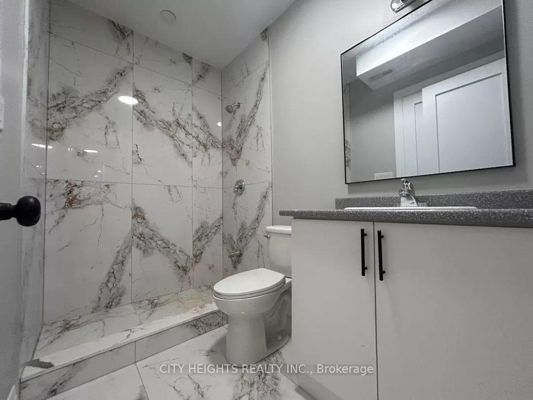 Photo 19 of Unit 2, 10 Robins Avenue, Hamilton, Crown Point — HOMEH