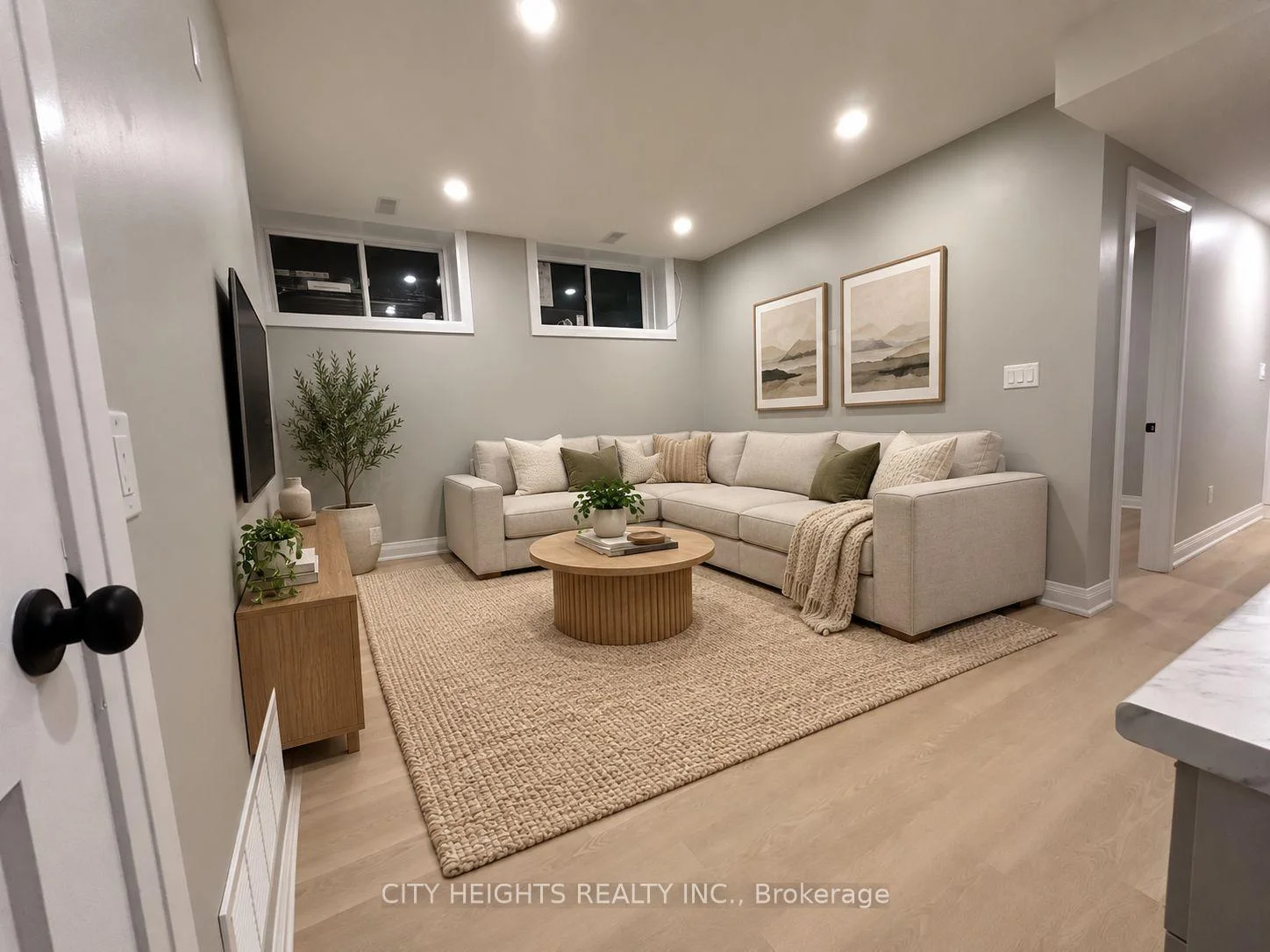 Photo 4 of Unit 2, 10 Robins Avenue, Hamilton, Crown Point — HOMEH