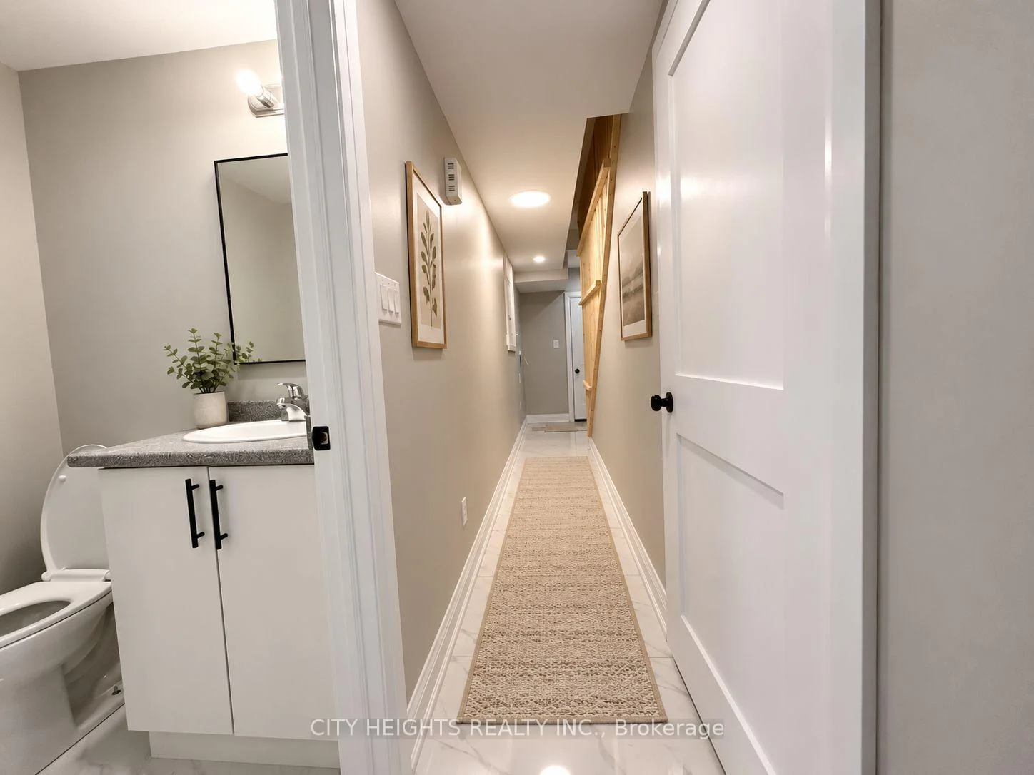 Photo 10 of Unit 2, 10 Robins Avenue, Hamilton, Crown Point — HOMEH