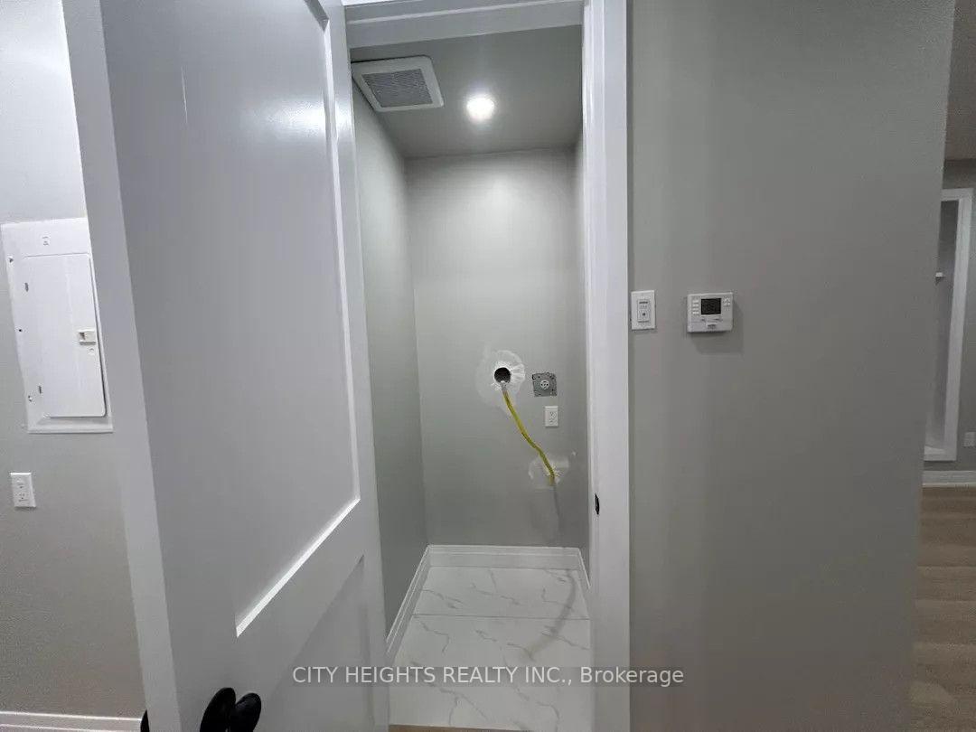 Photo 21 of Unit 3, 10 Robins Avenue, Hamilton, Crown Point — HOMEH