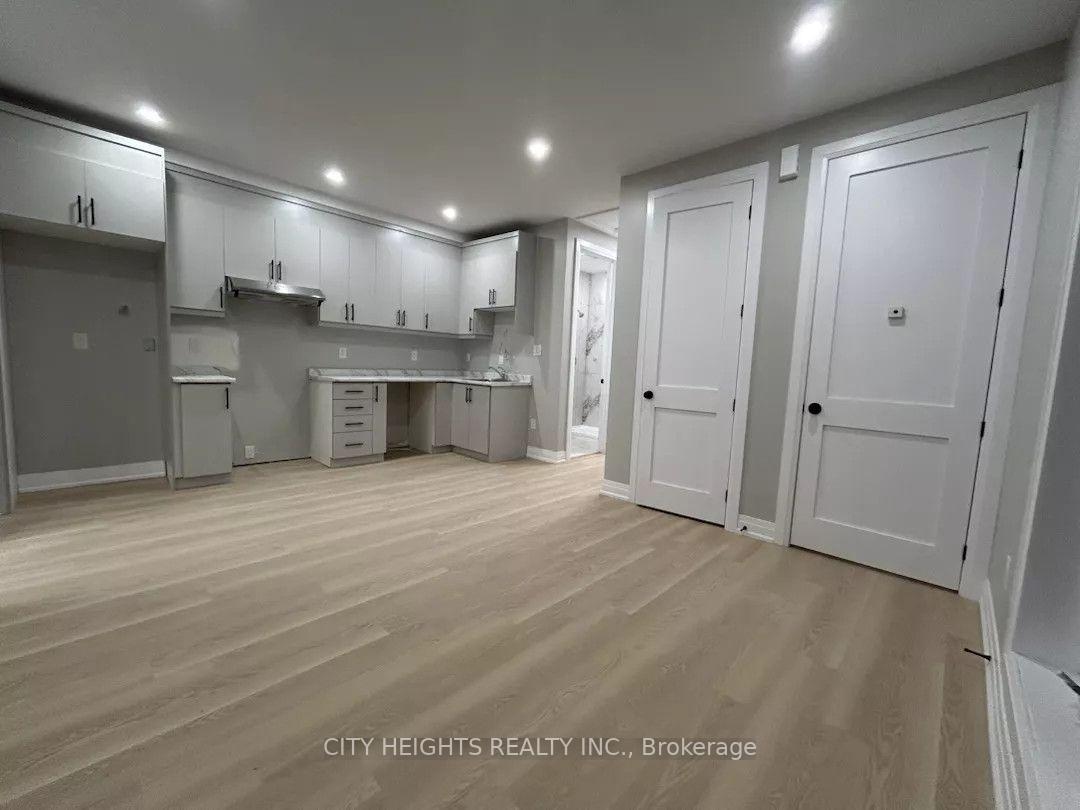 Photo 23 of Unit 3, 10 Robins Avenue, Hamilton, Crown Point — HOMEH