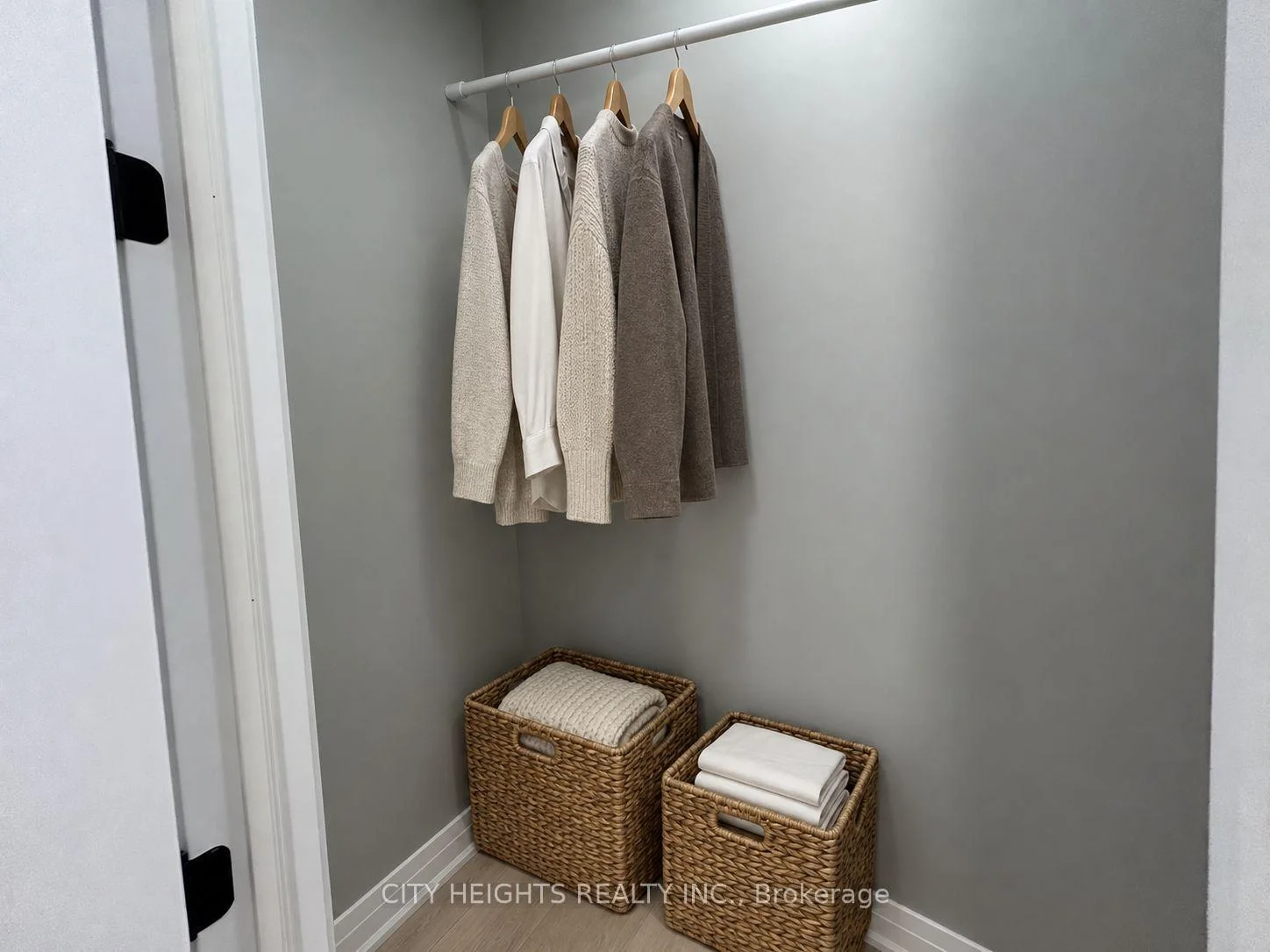 Photo 22 of Unit 3, 10 Robins Avenue, Hamilton, Crown Point — HOMEH