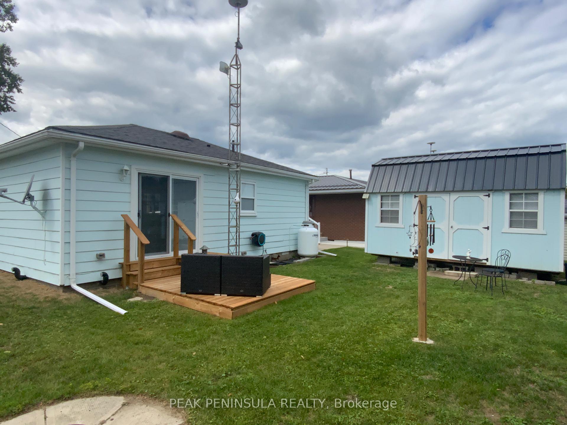 Photo 2 of 25 First Avenue, Norfolk, Long Point — HOMEH