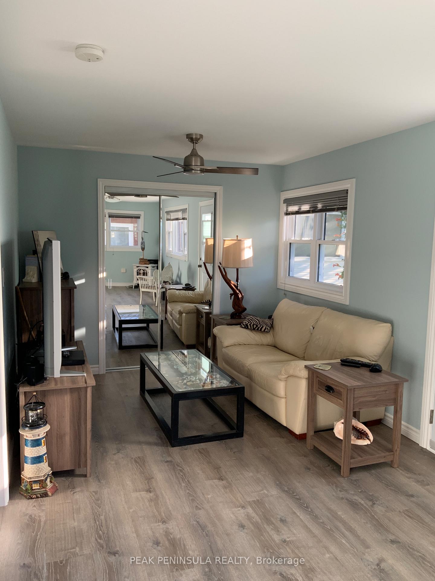 Photo 4 of 25 First Avenue, Norfolk, Long Point — HOMEH