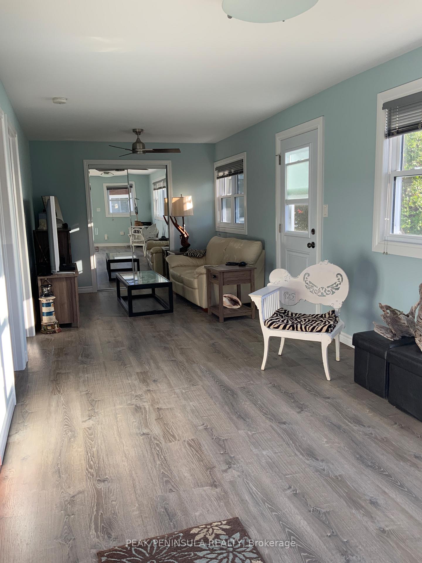 Photo 8 of 25 First Avenue, Norfolk, Long Point — HOMEH