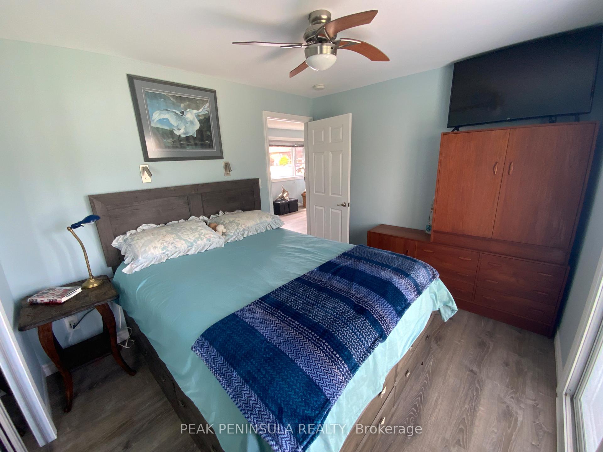 Photo 13 of 25 First Avenue, Norfolk, Long Point — HOMEH