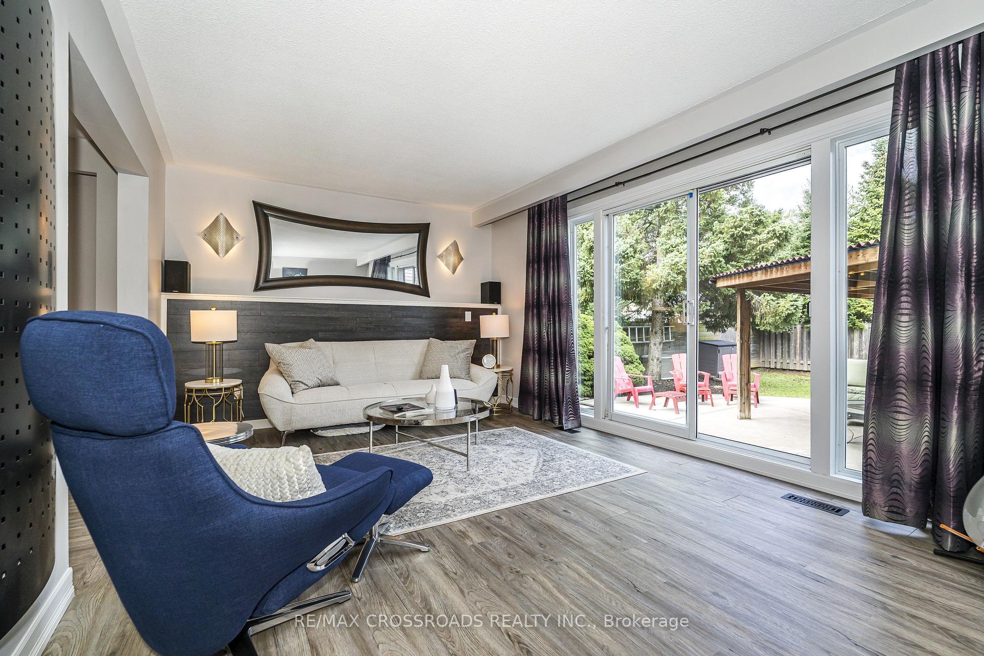 Photo 20 of 655 Dodsworth Crescent, Mississauga, Applewood — HOMEH