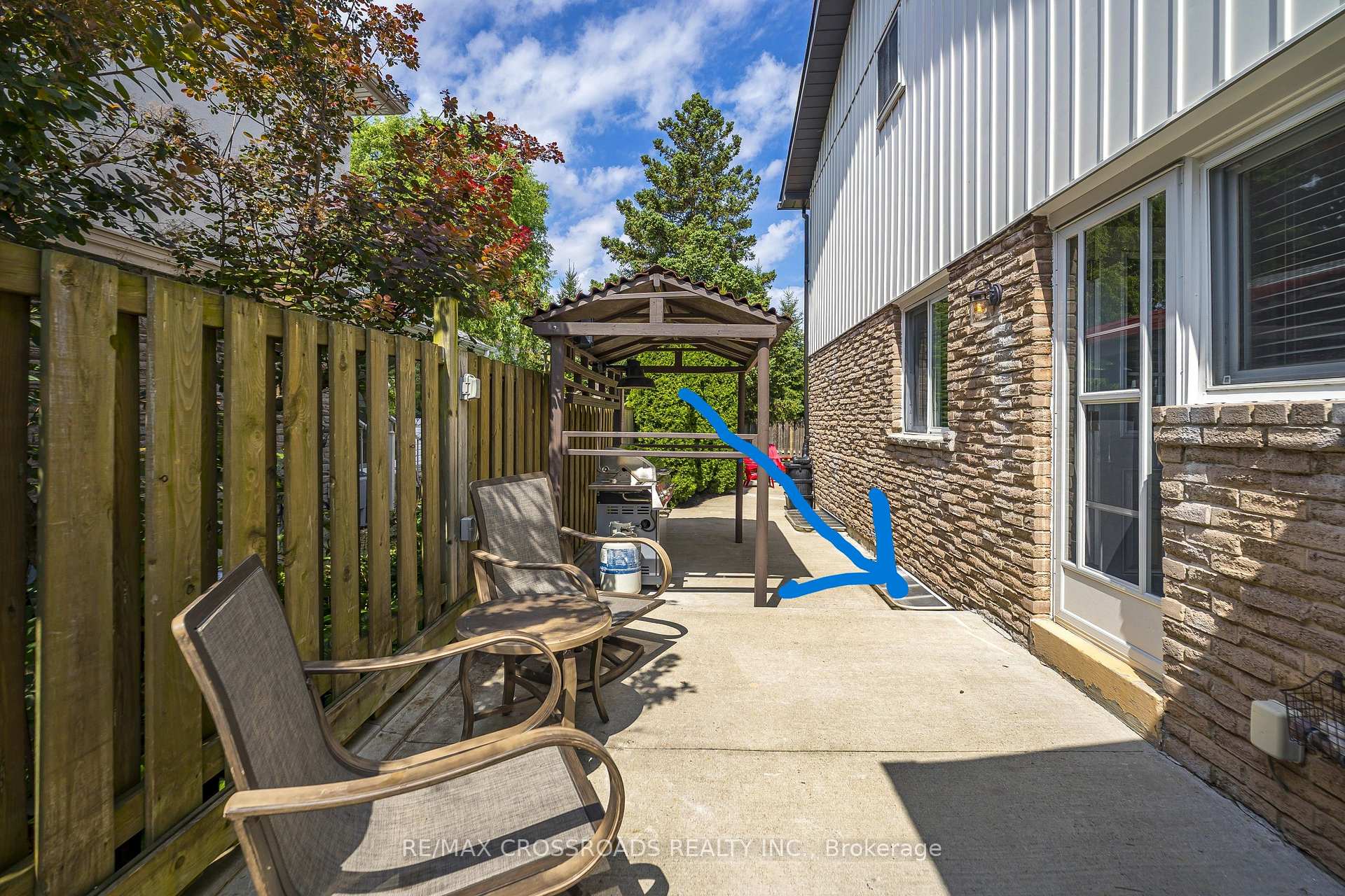 Photo 38 of 655 Dodsworth Crescent, Mississauga, Applewood — HOMEH