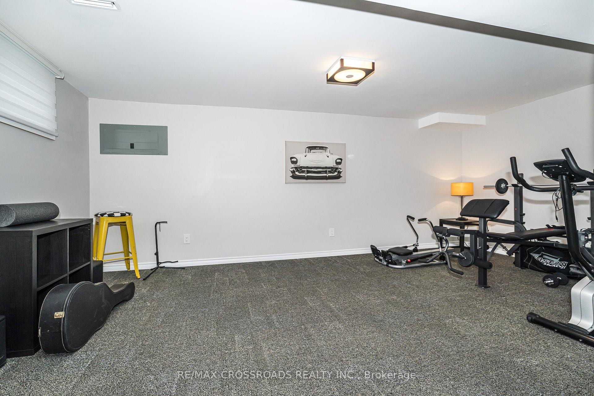 Photo 48 of 655 Dodsworth Crescent, Mississauga, Applewood — HOMEH