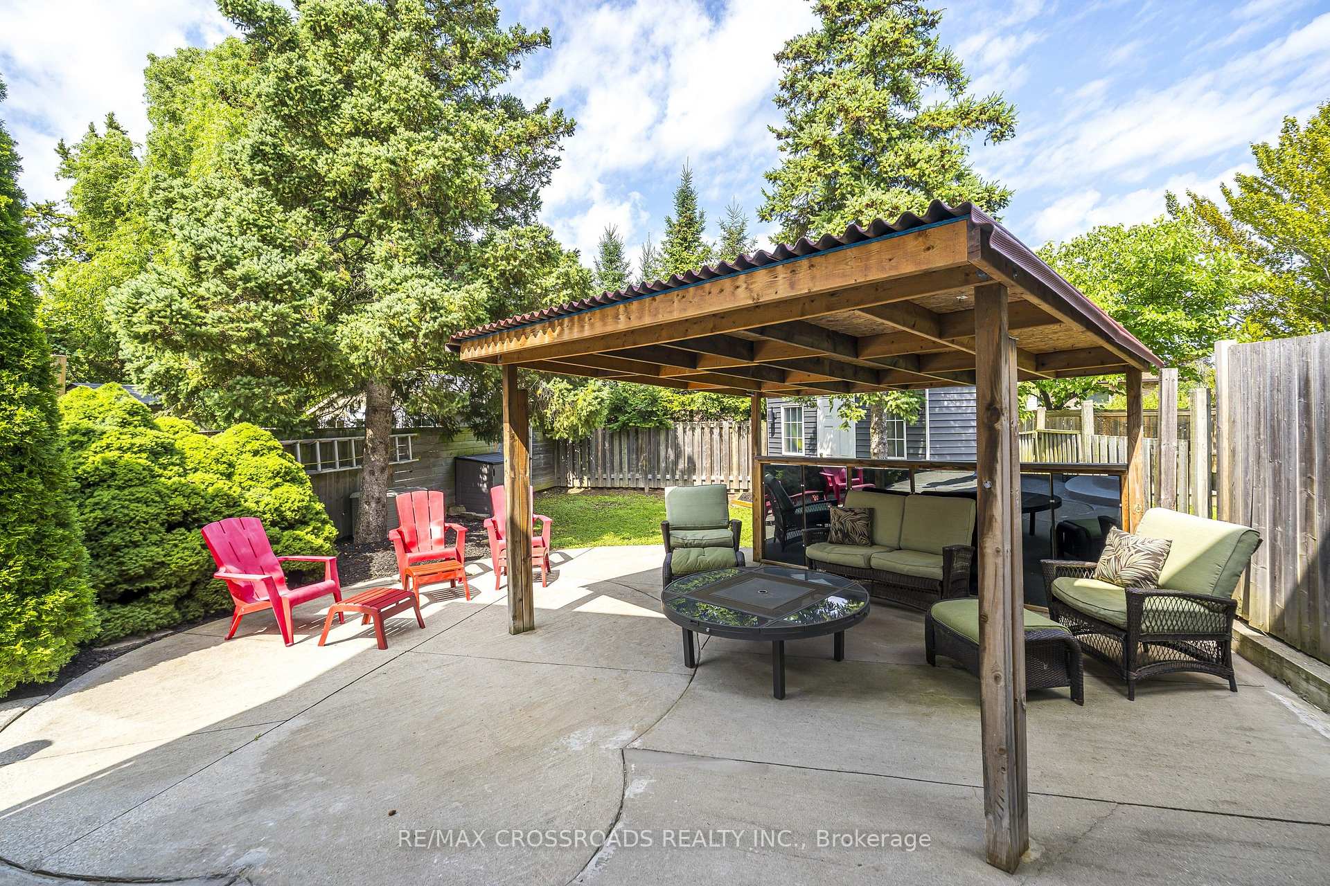 Photo 54 of 655 Dodsworth Crescent, Mississauga, Applewood — HOMEH