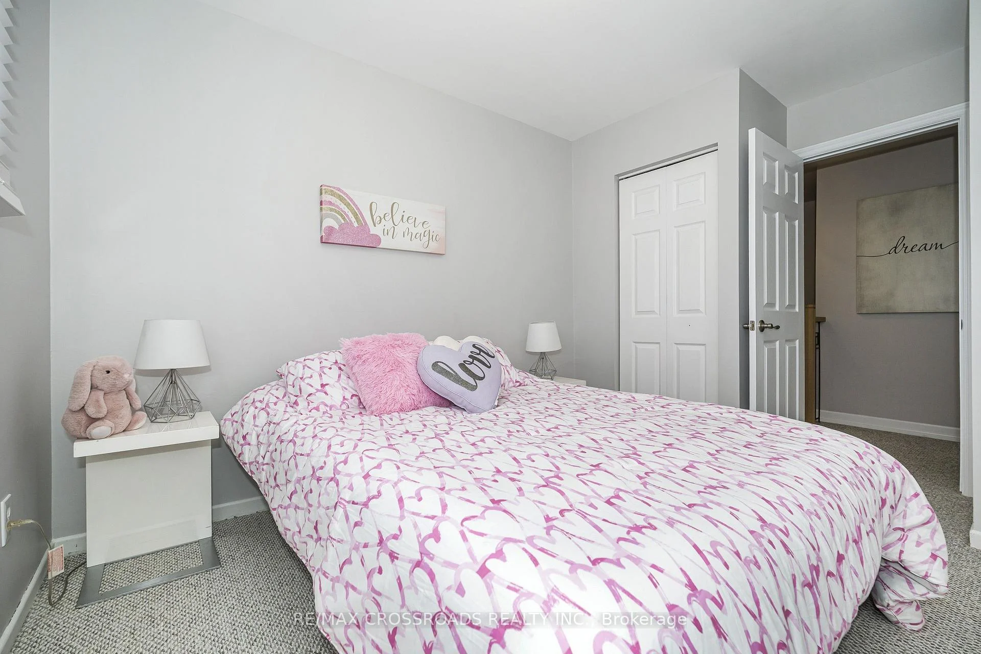 Photo 25 of 655 Dodsworth Crescent, Mississauga, Applewood — HOMEH