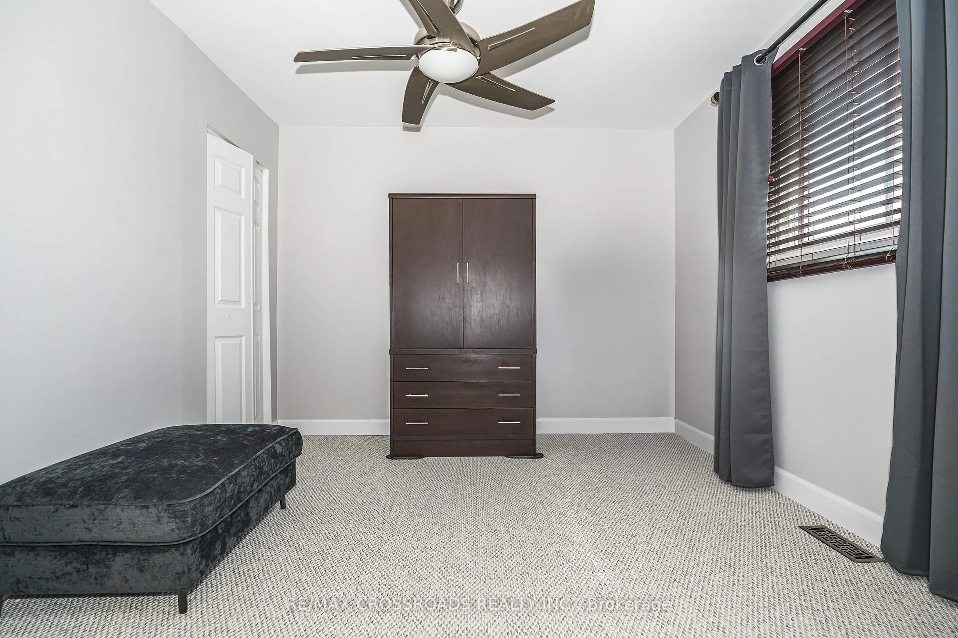 Photo 69 of 655 Dodsworth Crescent, Mississauga, Applewood — HOMEH