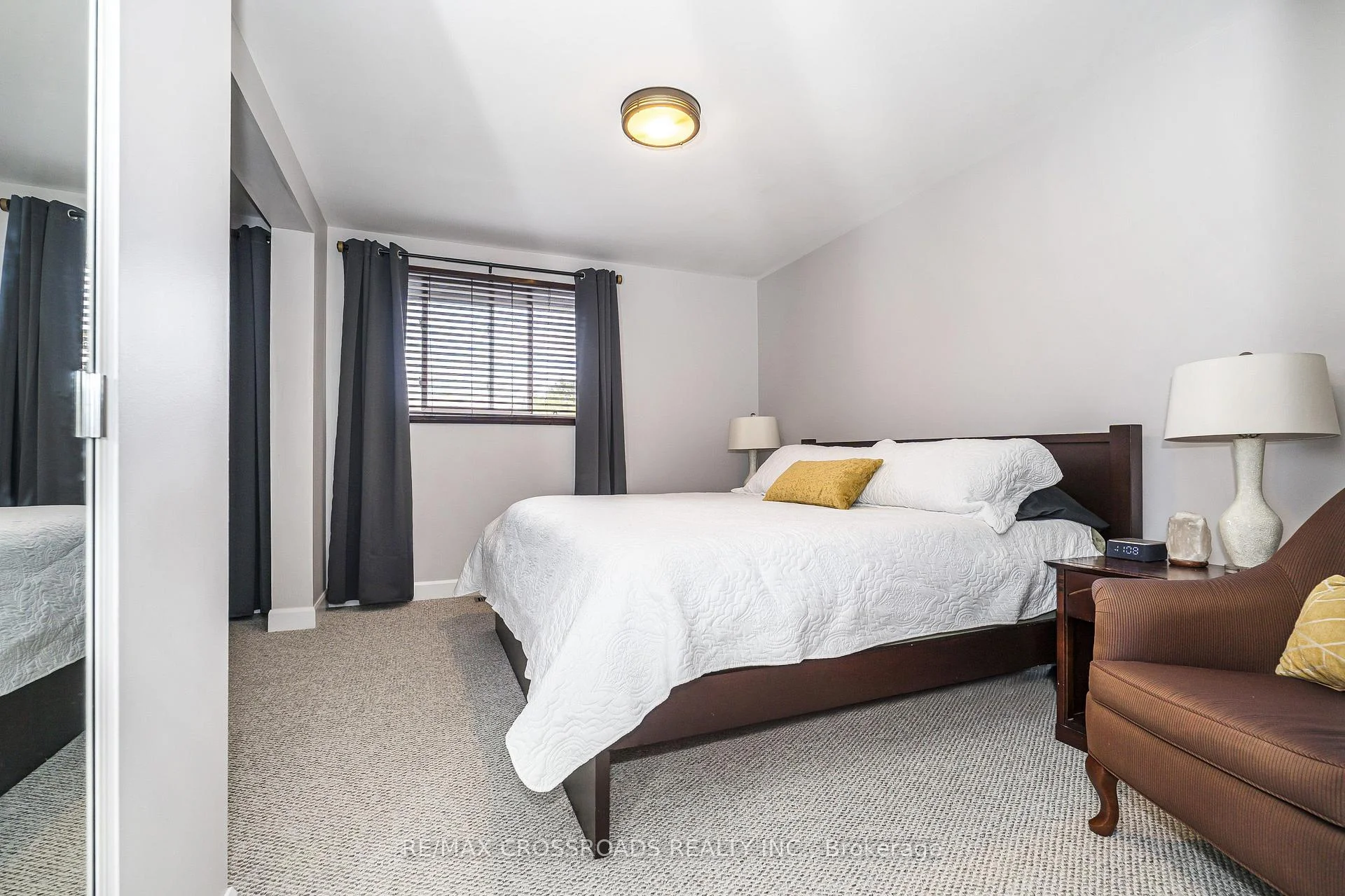 Photo 72 of 655 Dodsworth Crescent, Mississauga, Applewood — HOMEH