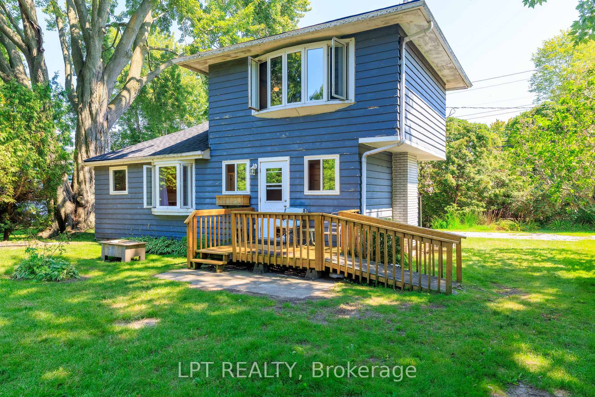 Photo 6 of 247 Hedge Road, Georgina, Sutton & Jackson's Point — HOMEH