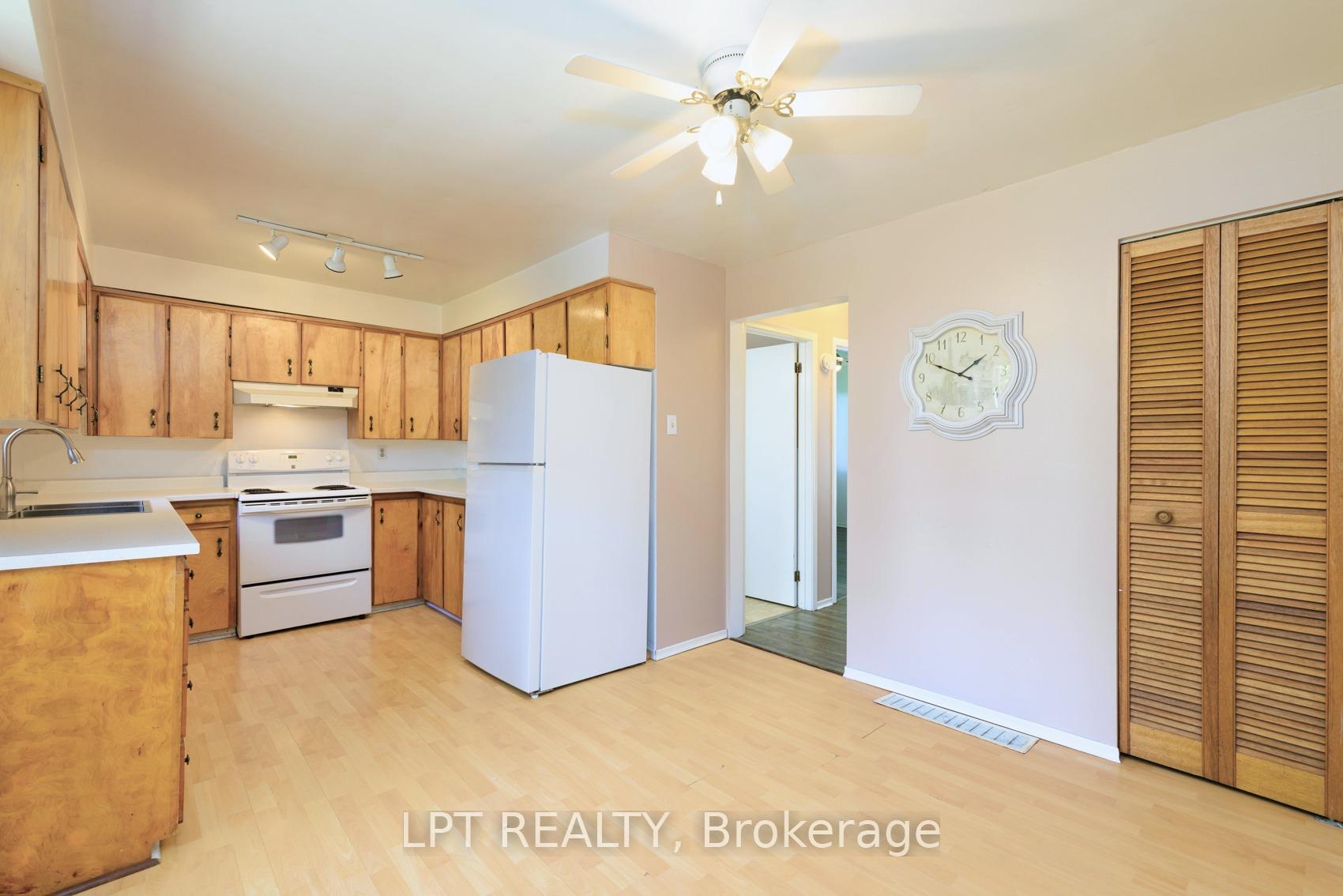 Photo 11 of 247 Hedge Road, Georgina, Sutton & Jackson's Point — HOMEH