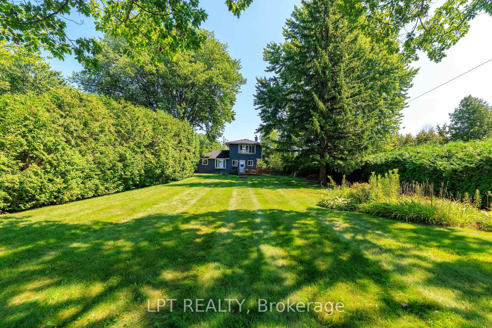 Photo 24 of 247 Hedge Road, Georgina, Sutton & Jackson's Point — HOMEH
