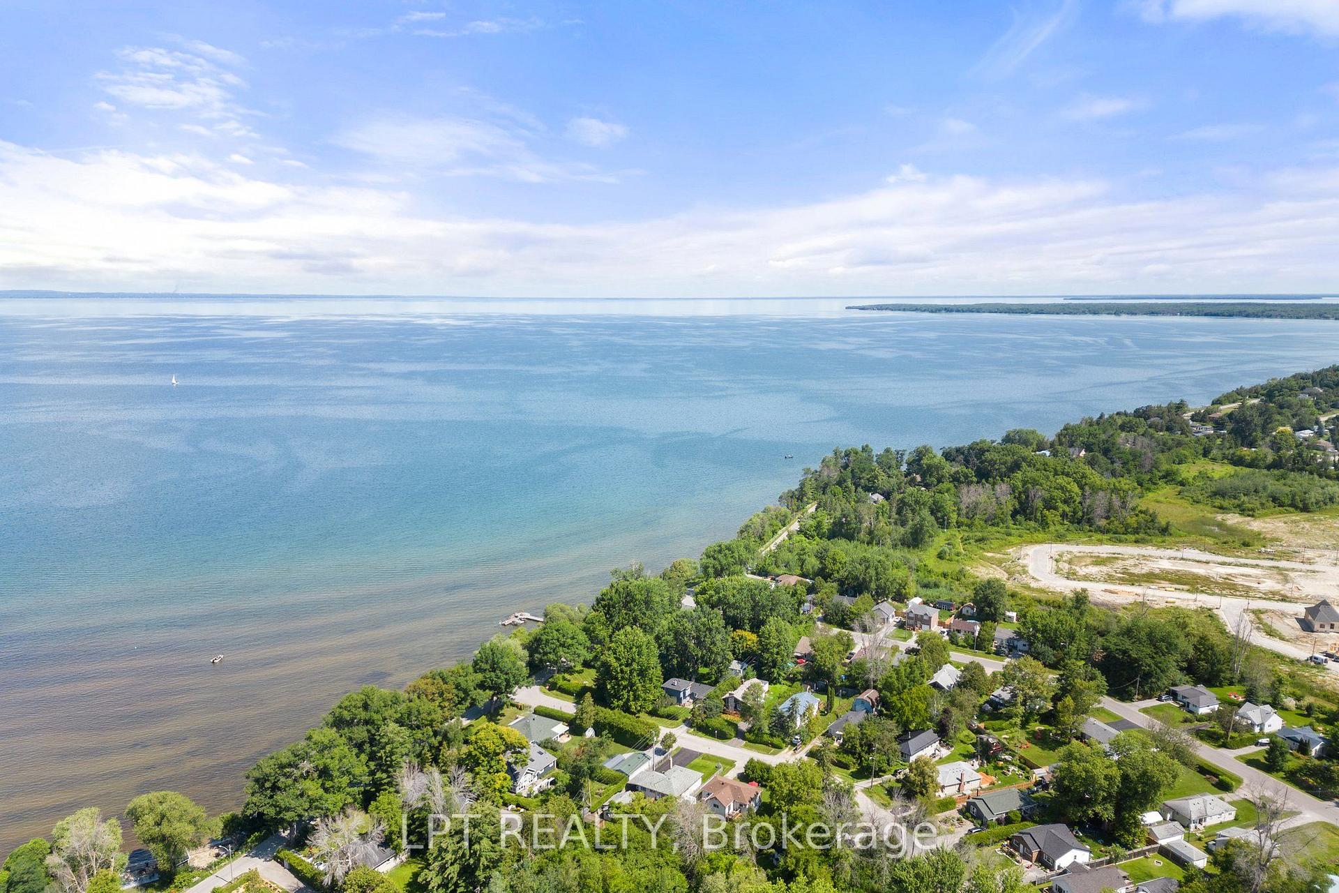 Photo 30 of 247 Hedge Road, Georgina, Sutton & Jackson's Point — HOMEH